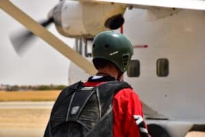 sky diving, plane, aviation-5232929.jpg